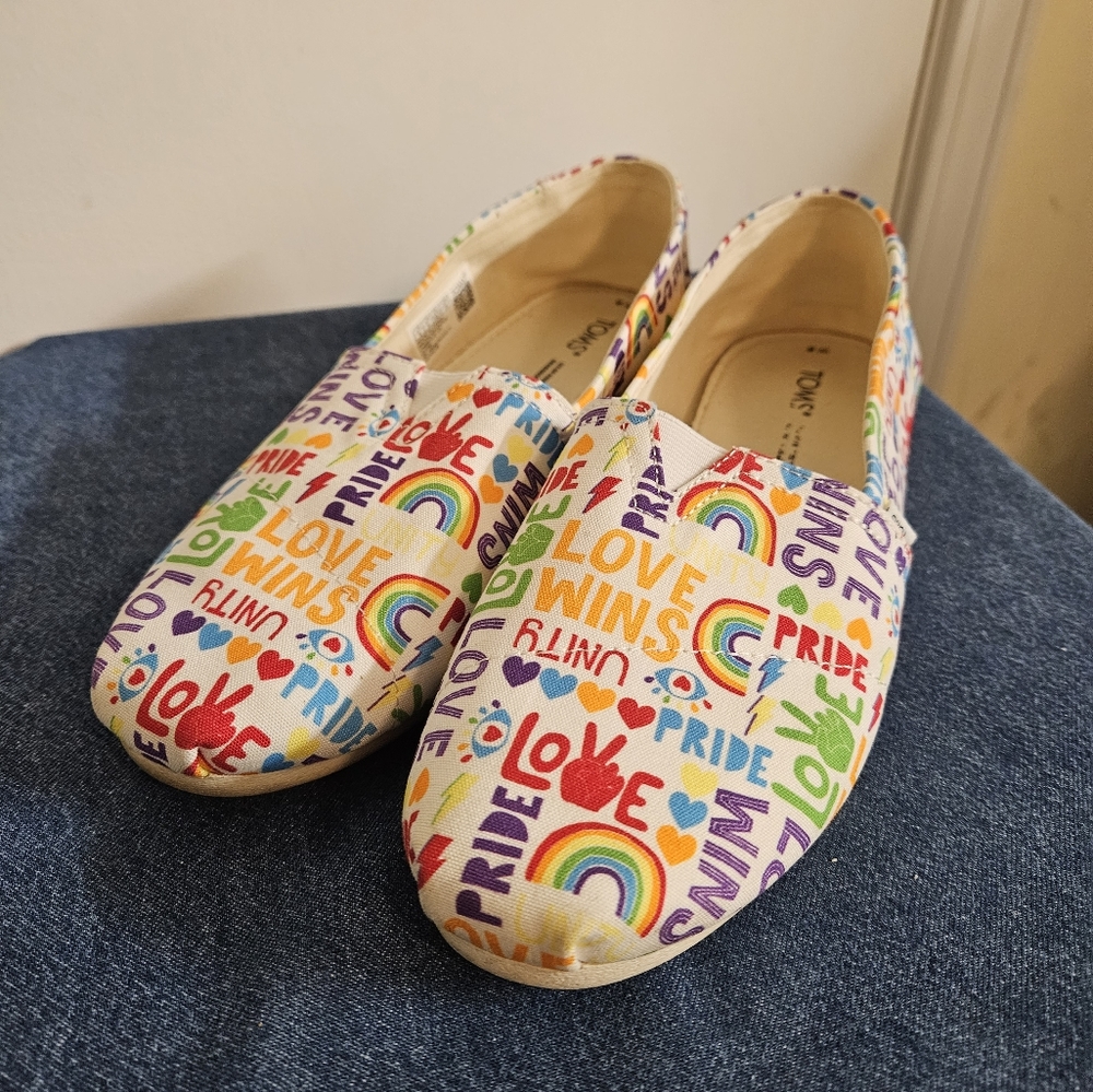 Toms PRIDE Rainbow Alpargata Style Love Unity Comfort